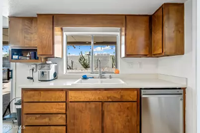 4136 W Hearn Road, Phoenix, AZ 85053 - Photo 14