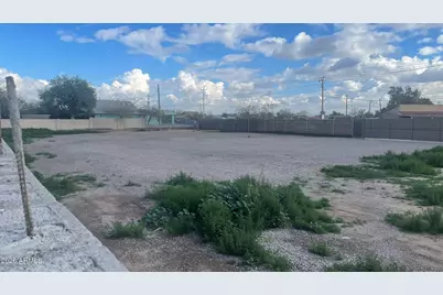 400 E Main Street #23, Avondale, AZ 85323 - Photo 8