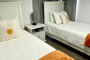 7939 W Shaw Butte Dr, Peoria, AZ 85345 - Photo 28