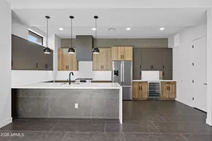 377 E Windsor Ave, Phoenix, AZ 85004 - Photo 4