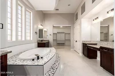 8606 S 30th Street, Phoenix, AZ 85042 - Photo 12