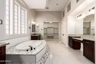 8606 S 30th St, Phoenix, AZ 85042 - Photo 12