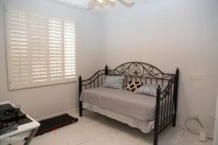 6008 W Questa Dr, Glendale, AZ 85310 - Photo 10