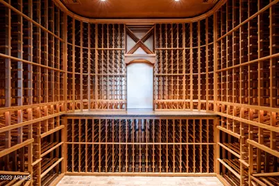 7451 N Las Brisas Lane, Paradise Valley, AZ 85253 - Photo 12