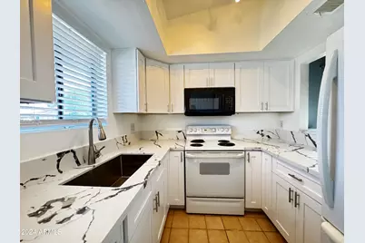 406 E Cullumber Avenue #A, Gilbert, AZ 85234 - Photo 1