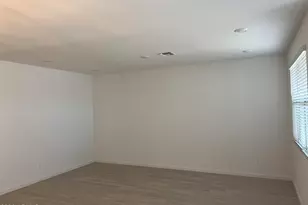 15842 W Gray Fox Trl, Surprise, AZ 85387 - Photo 4