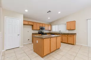 15219 N 174th Dr, Surprise, AZ 85388 - Photo 8