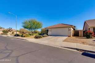 15219 N 174th Dr, Surprise, AZ 85388 - Photo 2