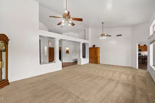 1064 N Portland Ave, Gilbert, AZ 85234 - Photo 12