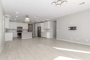 737 E Betsy Ln, Gilbert, AZ 85296 - Photo 8