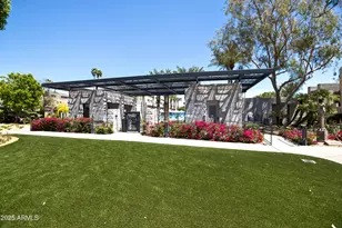 2802 E Camino Acequia Dr, Phoenix, AZ 85016 - Photo 26