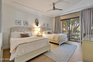 2802 E Camino Acequia Dr, Phoenix, AZ 85016 - Photo 18