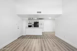 2938 N 61st Pl, Scottsdale, AZ 85251 - Photo 10