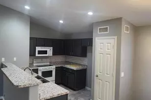 11954 W Holly St, Avondale, AZ 85392 - Photo 10