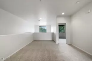 705 W Queen Creek Rd, Chandler, AZ 85248 - Photo 18