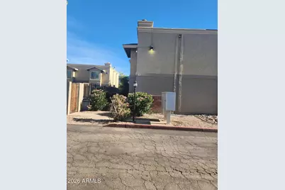 1055 W 5th Street #Apt 12, Tempe, AZ 85281 - Photo 4