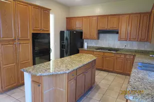 7748 E Manana Dr, Scottsdale, AZ 85255 - Photo 16