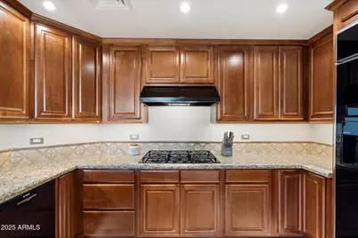 15802 N 71st Street #203, Scottsdale, AZ 85254 - Photo 6