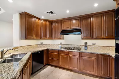 15802 N 71st Street #203, Scottsdale, AZ 85254 - Photo 4