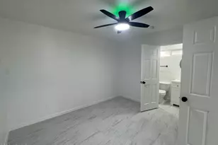 8045 N 29th Ave, Phoenix, AZ 85051 - Photo 16