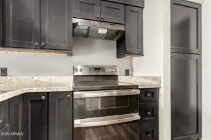 6321 W Ironwood Dr, Glendale, AZ 85302 - Photo 10