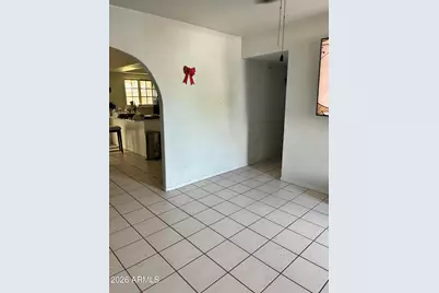 8151 W Clarendon Avenue, Phoenix, AZ 85033 - Photo 4