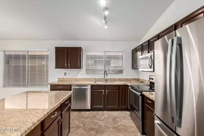 750 W Golden Street, Gilbert, AZ 85233 - Photo 10