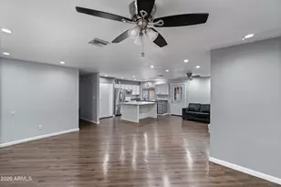 9618 N 66th Dr, Glendale, AZ 85302 - Photo 4