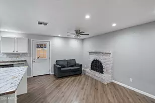 9618 N 66th Dr, Glendale, AZ 85302 - Photo 12