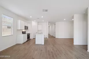 25300 N 184th Ln, Wittmann, AZ 85361 - Photo 8