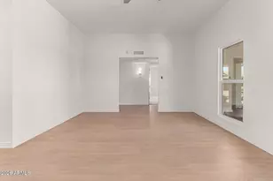 16853 N Meadow Park Dr, Sun City, AZ 85351 - Photo 8