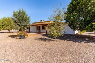 16853 N Meadow Park Drive, Sun City, AZ 85351 - Photo 32