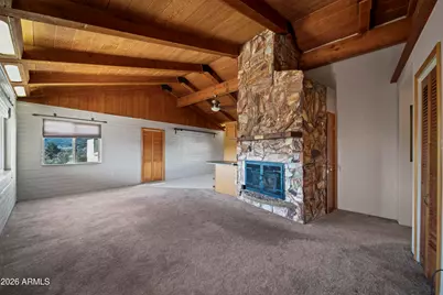 18467 S Niblick Drive, Peeples Valley, AZ 86332 - Photo 4