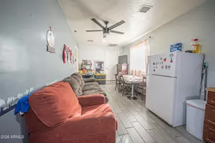 6321 W Cheery Lynn Rd, Phoenix, AZ 85033 - Photo 20