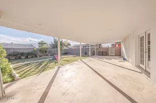 6321 W Cheery Lynn Rd, Phoenix, AZ 85033 - Photo 12