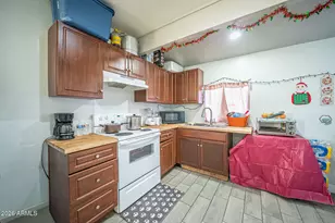 6321 W Cheery Lynn Rd, Phoenix, AZ 85033 - Photo 20