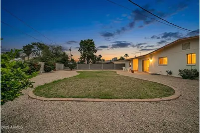 2208 E Sylvia Street, Phoenix, AZ 85022 - Photo 24