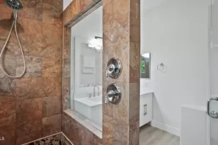 942 S Ash Ave, Tempe, AZ 85281 - Photo 14