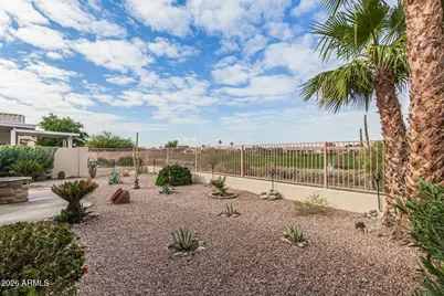 18350 N Coyote Lakes Parkway, Surprise, AZ 85378 - Photo 24