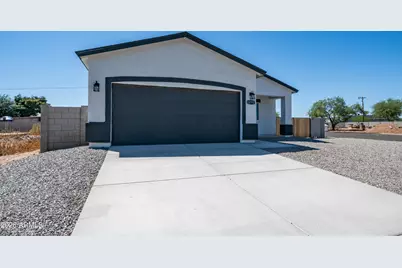 32112 W Palo Verde Street, Wittmann, AZ 85361 - Photo 1