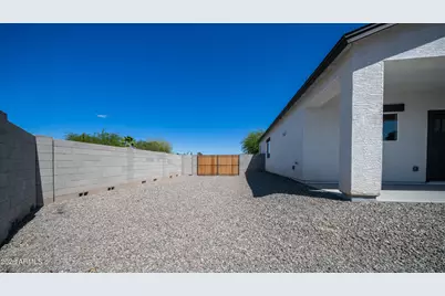 32112 W Palo Verde Street, Wittmann, AZ 85361 - Photo 28
