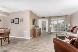 10585 W Palmeras Dr, Sun City, AZ 85373 - Photo 4