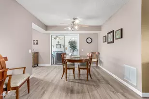 10585 W Palmeras Dr, Sun City, AZ 85373 - Photo 10