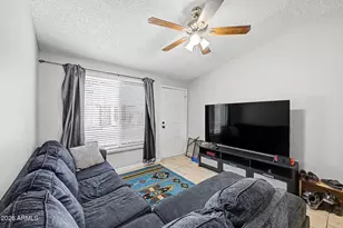 3646 N 69th Ave, Phoenix, AZ 85033 - Photo 4