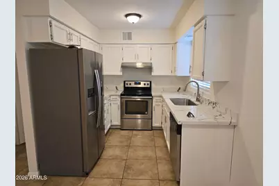 715 N Arrowhead Drive #4, Chandler, AZ 85224 - Photo 2