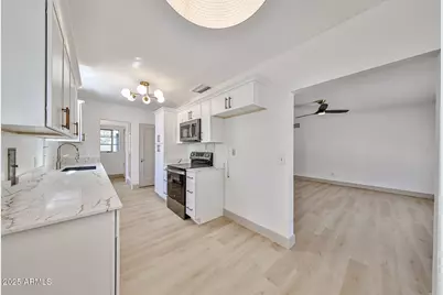 63 W Windsor Avenue, Phoenix, AZ 85003 - Photo 12