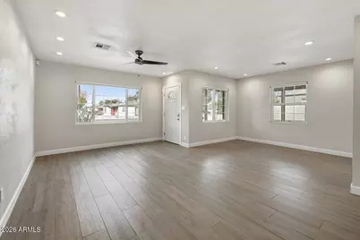 4325 N 19th Place, Phoenix, AZ 85016 - Photo 4