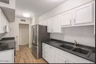 19417 N Palo Verde Dr, Sun City, AZ 85373 - Photo 10