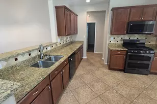 10826 W Avenida Del Rey, Peoria, AZ 85383 - Photo 2