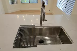 9616 E Sheena Dr, Scottsdale, AZ 85260 - Photo 12